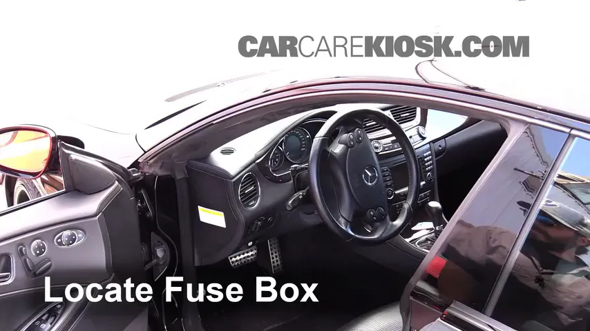 2007 Mercedes-Benz CLS63 AMG 6.3L V8 Fuse (Interior) Check